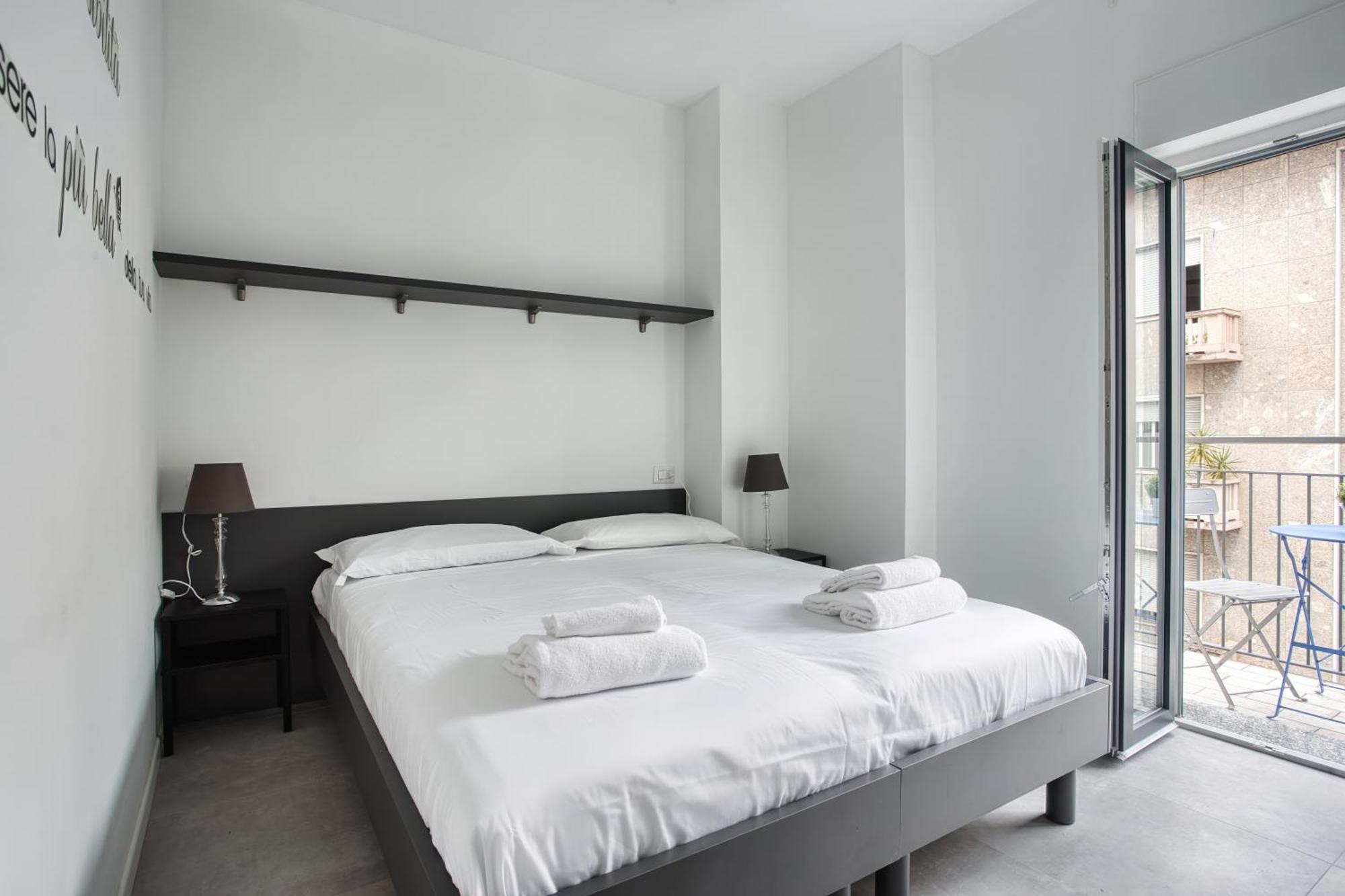 Sleek City Abode In Maciachini Milan Milão Exterior foto