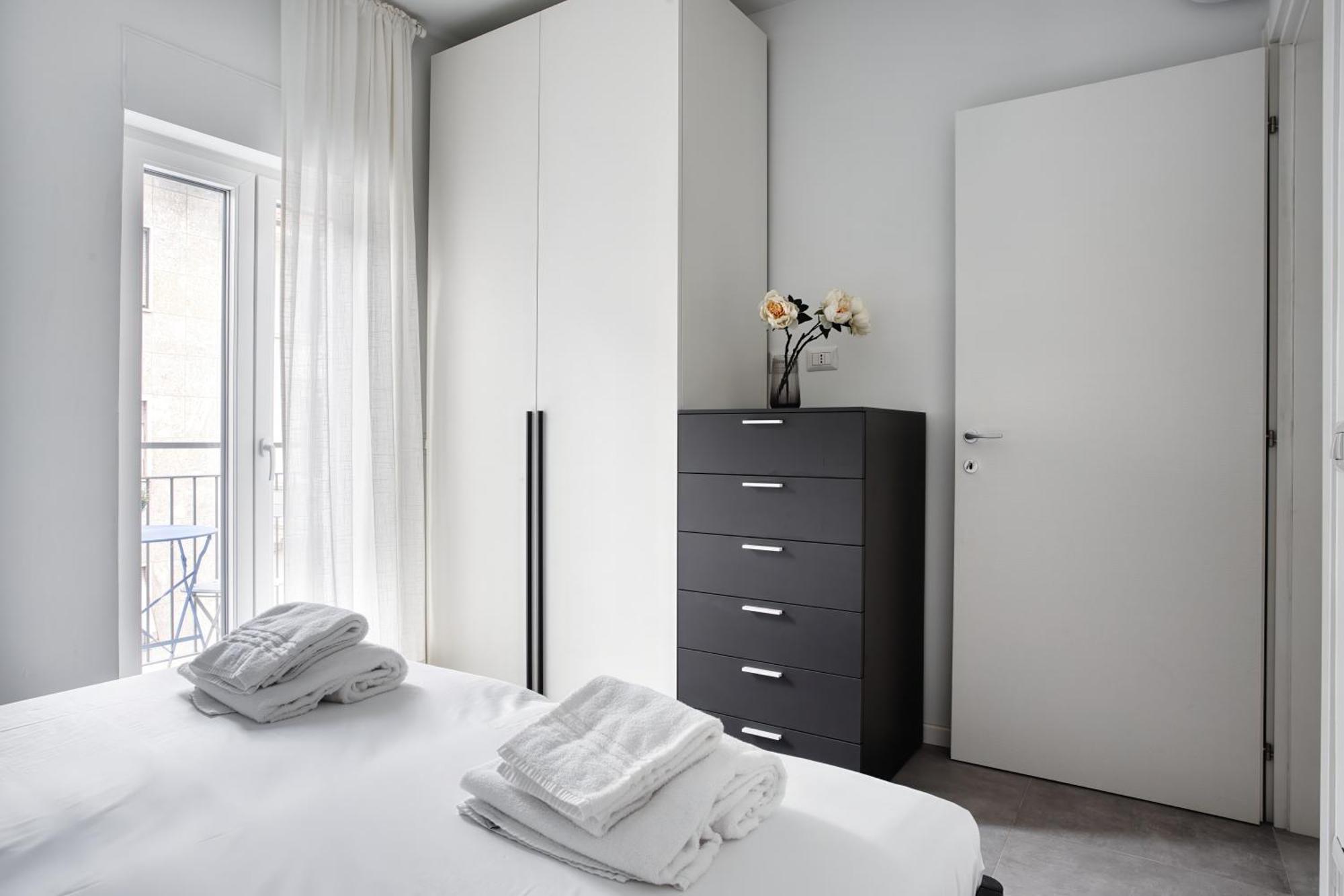 Sleek City Abode In Maciachini Milan Milão Exterior foto